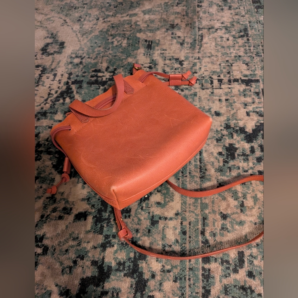 Madewell Small Drawstring Transport Leather Crossbody - Antique Rose 🌹 - Picture 8 of 16